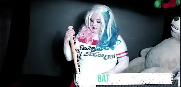 trendsSexy BBW HQ Cosplay Fucking a Bat - PREVIEW